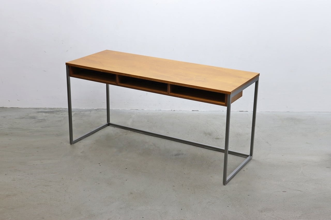 PACIFIC FURNITURE SERVICE パシフィックファニチャー US カウンター