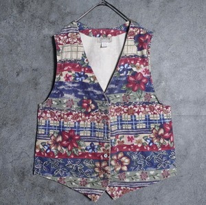 Flower border pattern vest