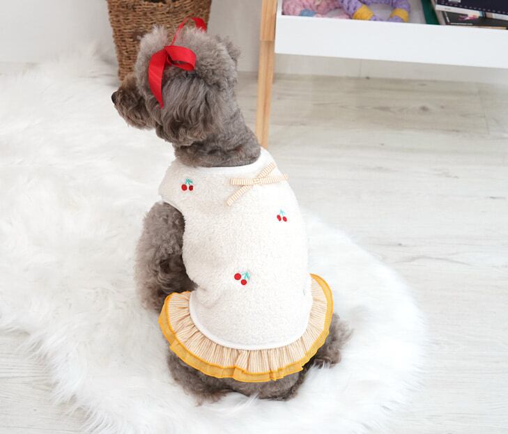 SALE】チェリーフリースワンピース S~2XL / 犬の服 犬服 ペット洋服