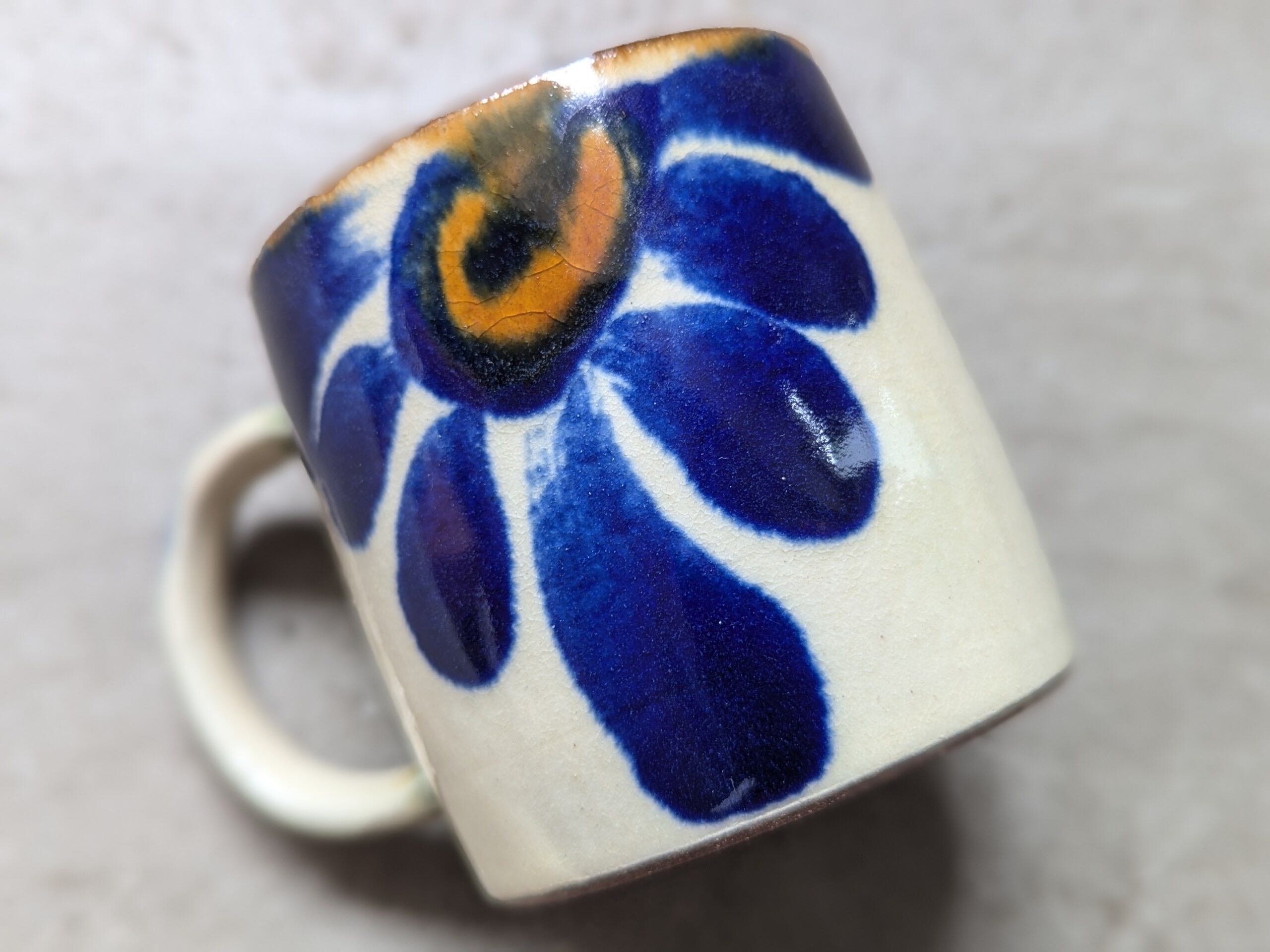 やちむん デミタスカップ（唐草染付） | 仲間陶房 | inoya | Basic