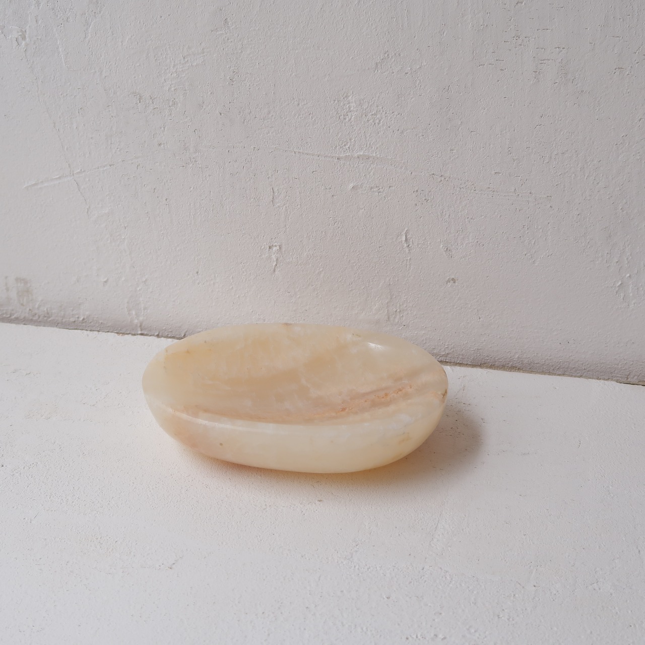 楕円形のジュエリートレイ