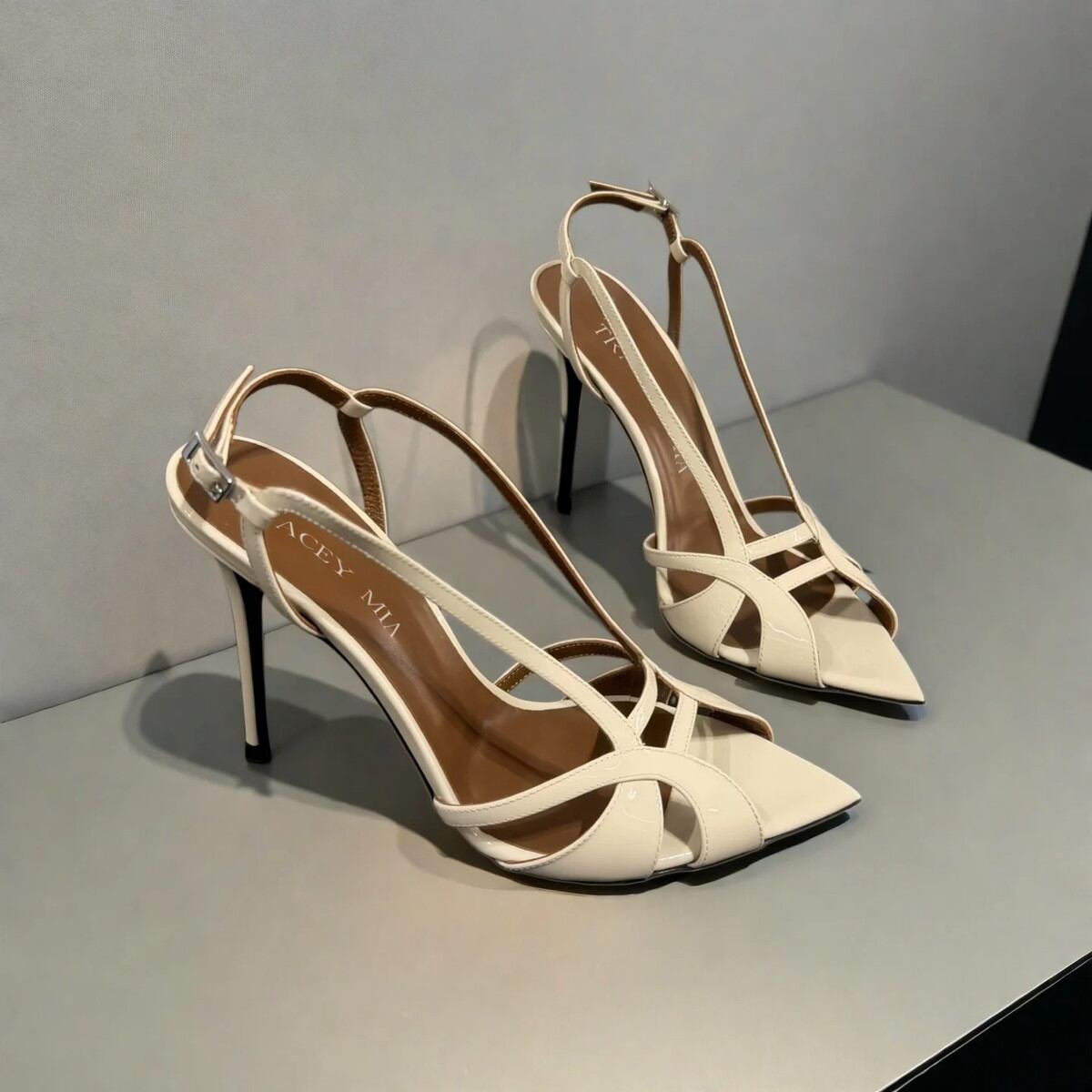 Strap Design Pointed Toe Flat Sandals(3color) V3633