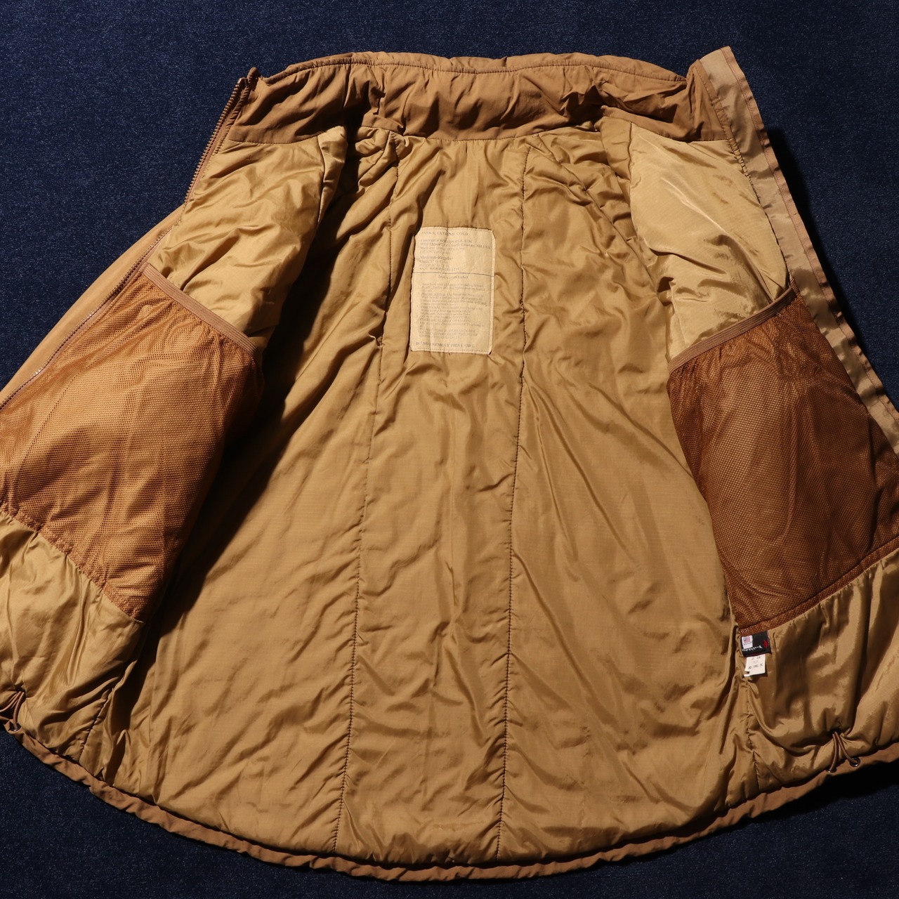 美品 M-R Wildthings 米軍実物 USMC 09年 ワイルドシングス primaloft プリマロフト ハッピースーツ level7 epic