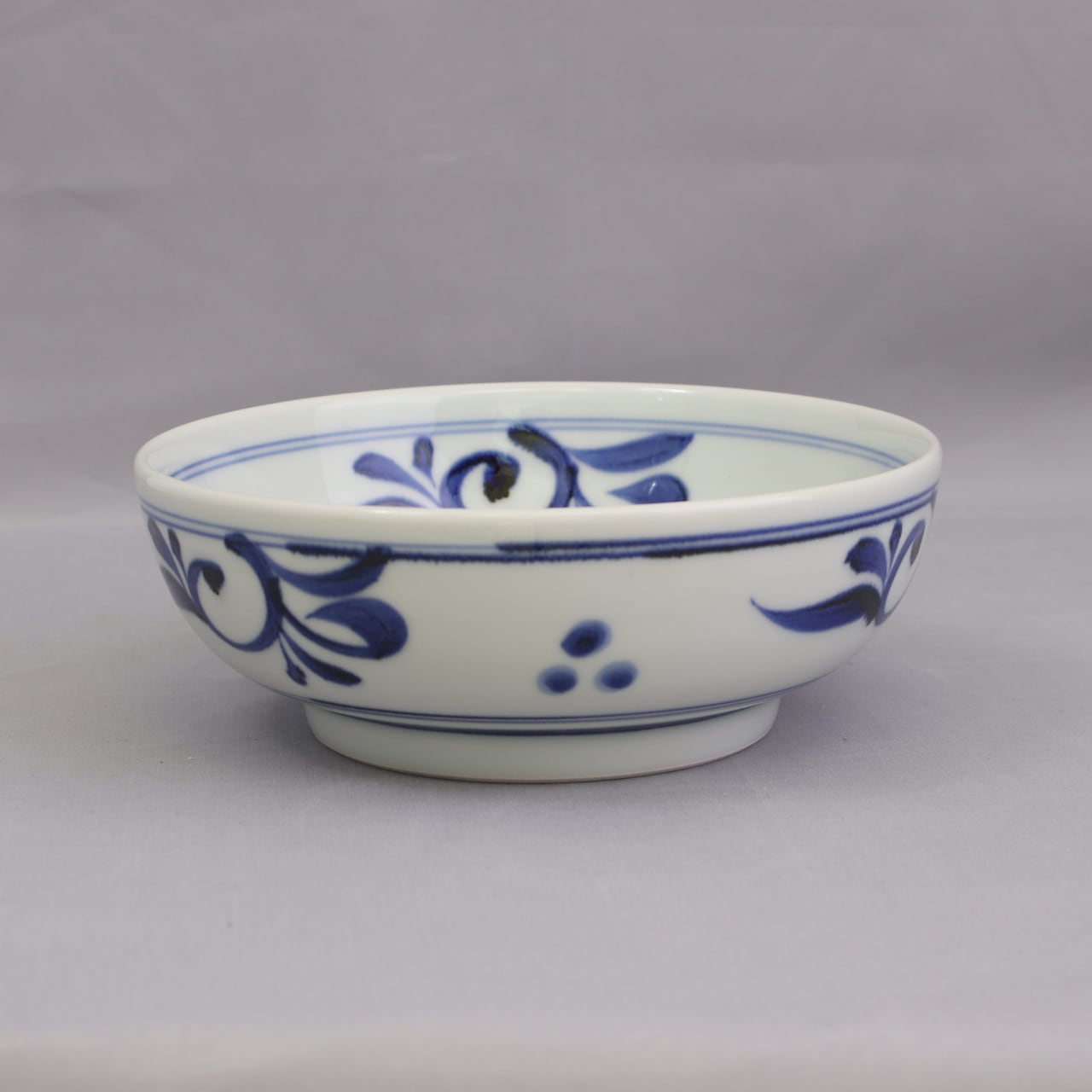 砥部焼 千山窯 組鉢（中） 三ッ紋