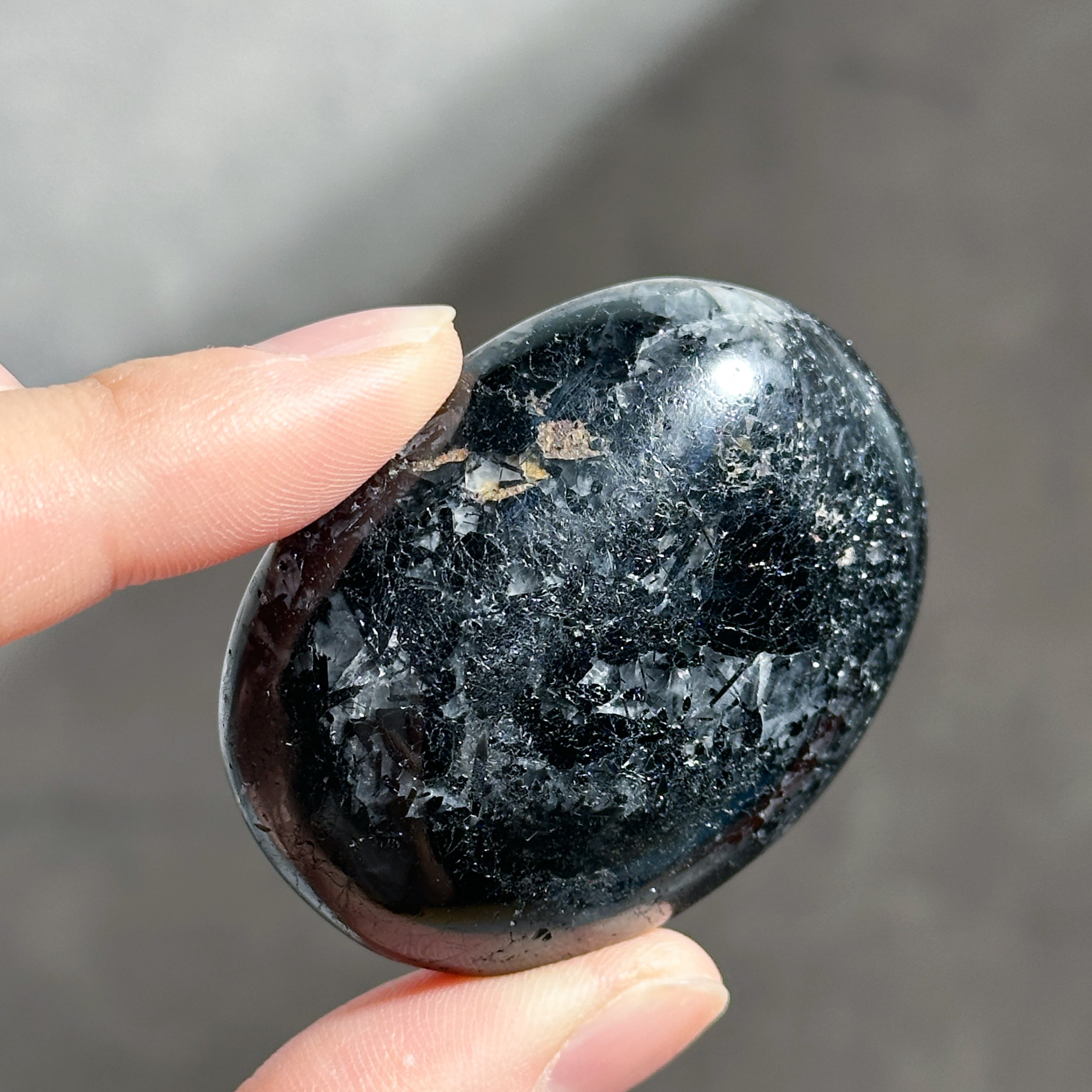 ブラックトルマリン パームストーン52◇ Black Tourmaline ◇天然石