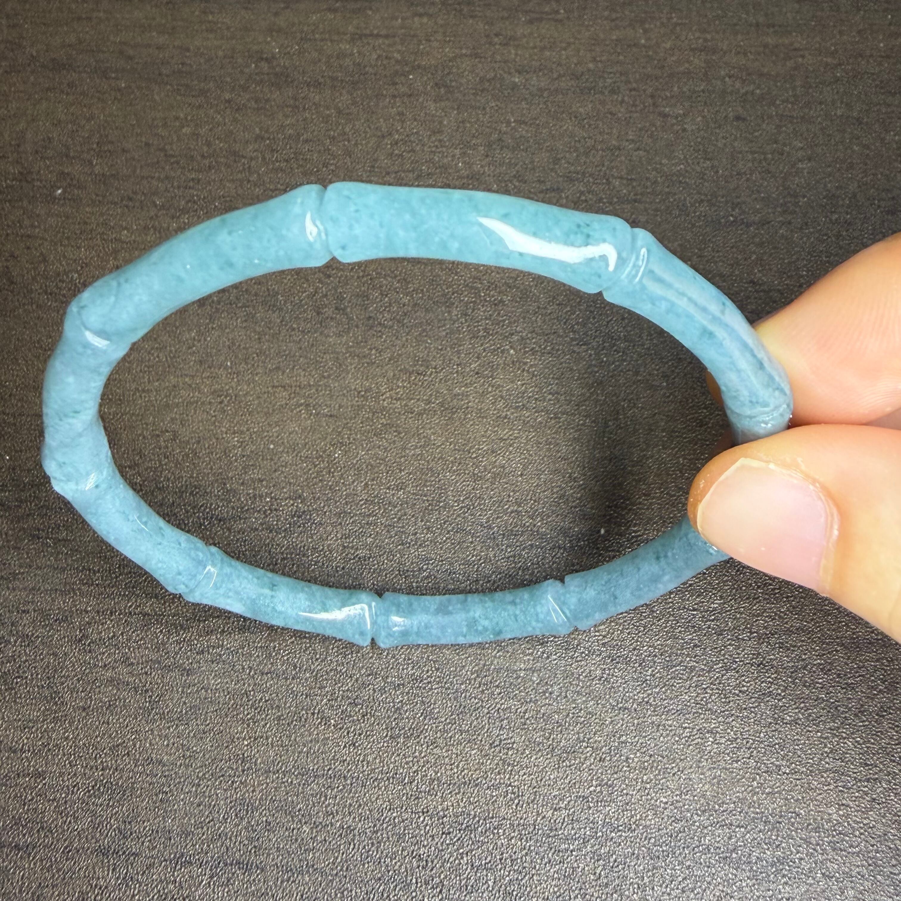 本翡翠ブレスレット バングル グァテマラ産 ねじねじ 無含浸 無着色