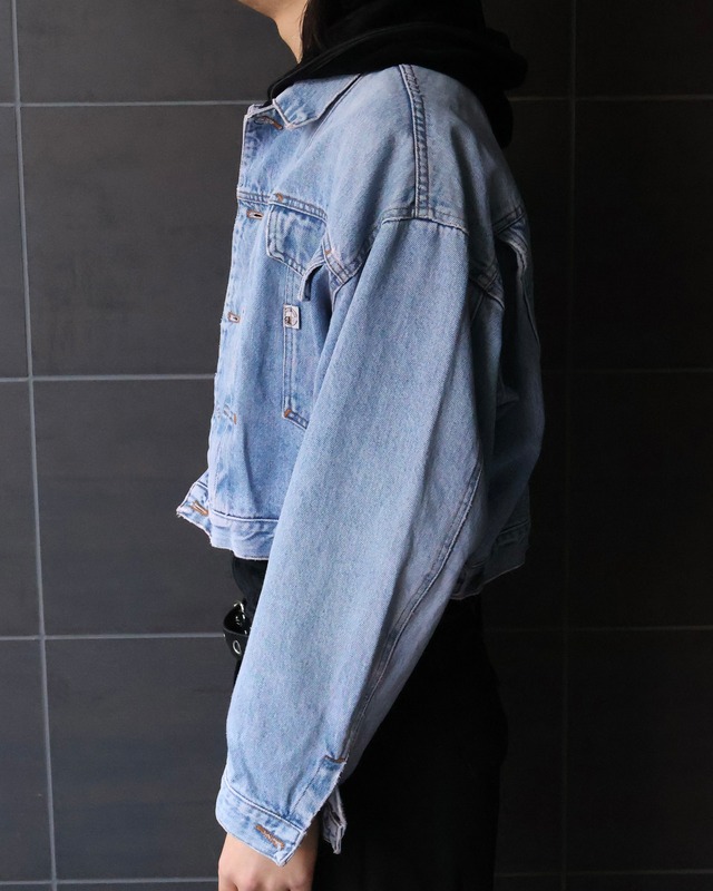short length denim jacket