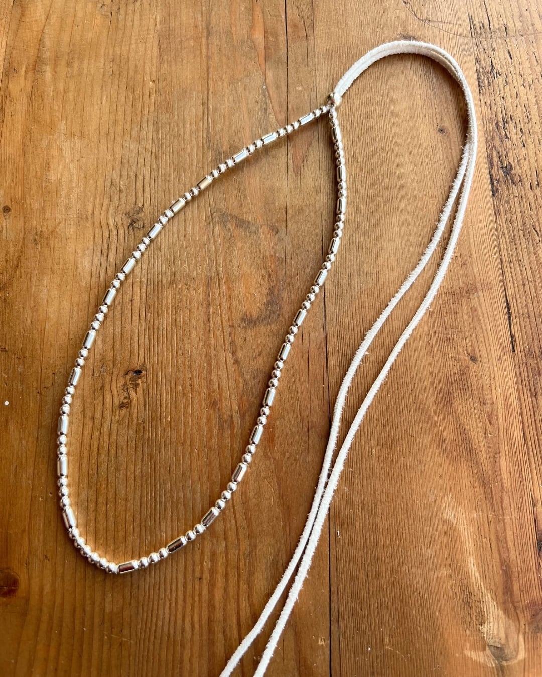 細身シルバービーズ一連