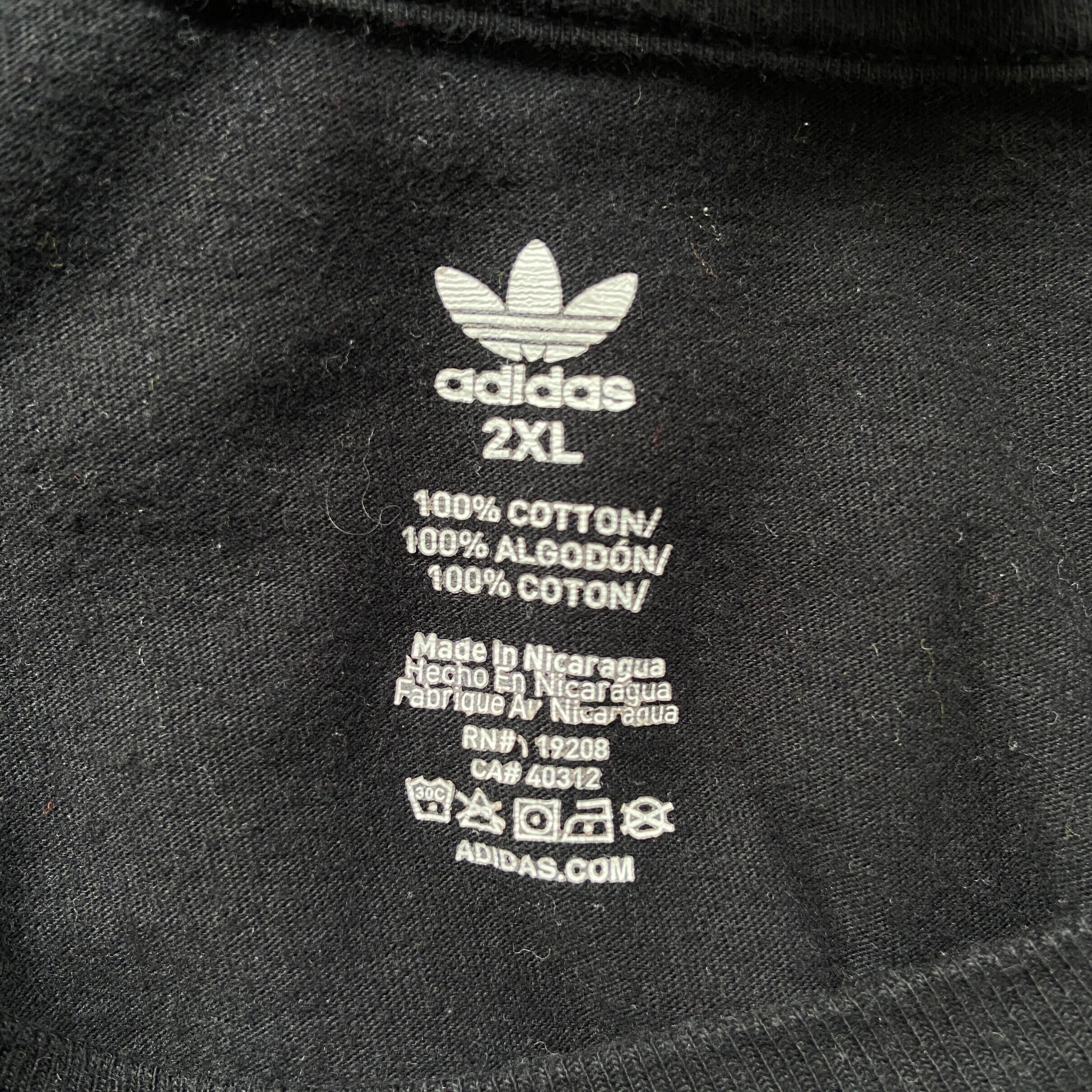 美品 2XL ワイスリー × アディダス コラボ フーディー 黒 胸元 ロゴ