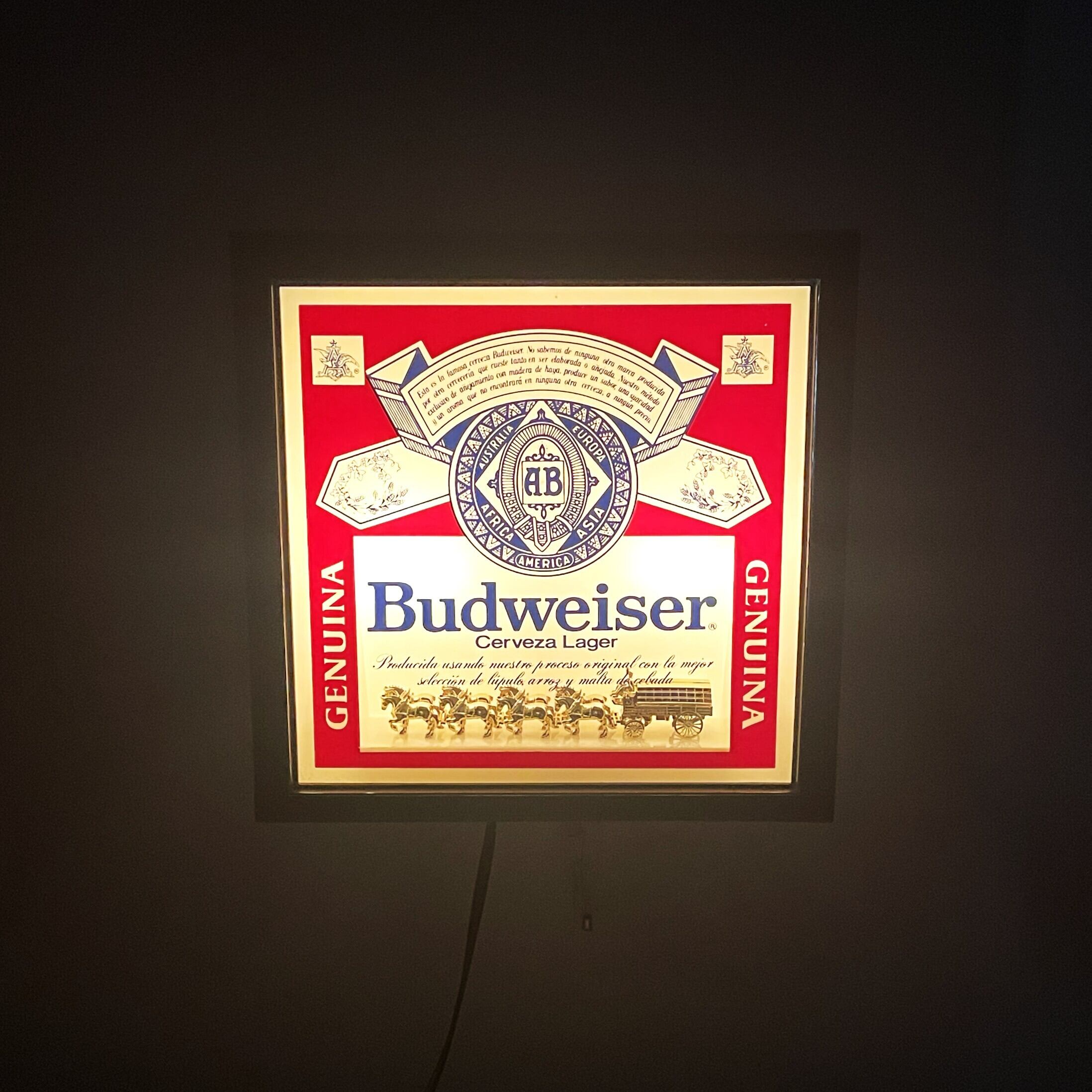 Budweiser | YUH ANTIQUE