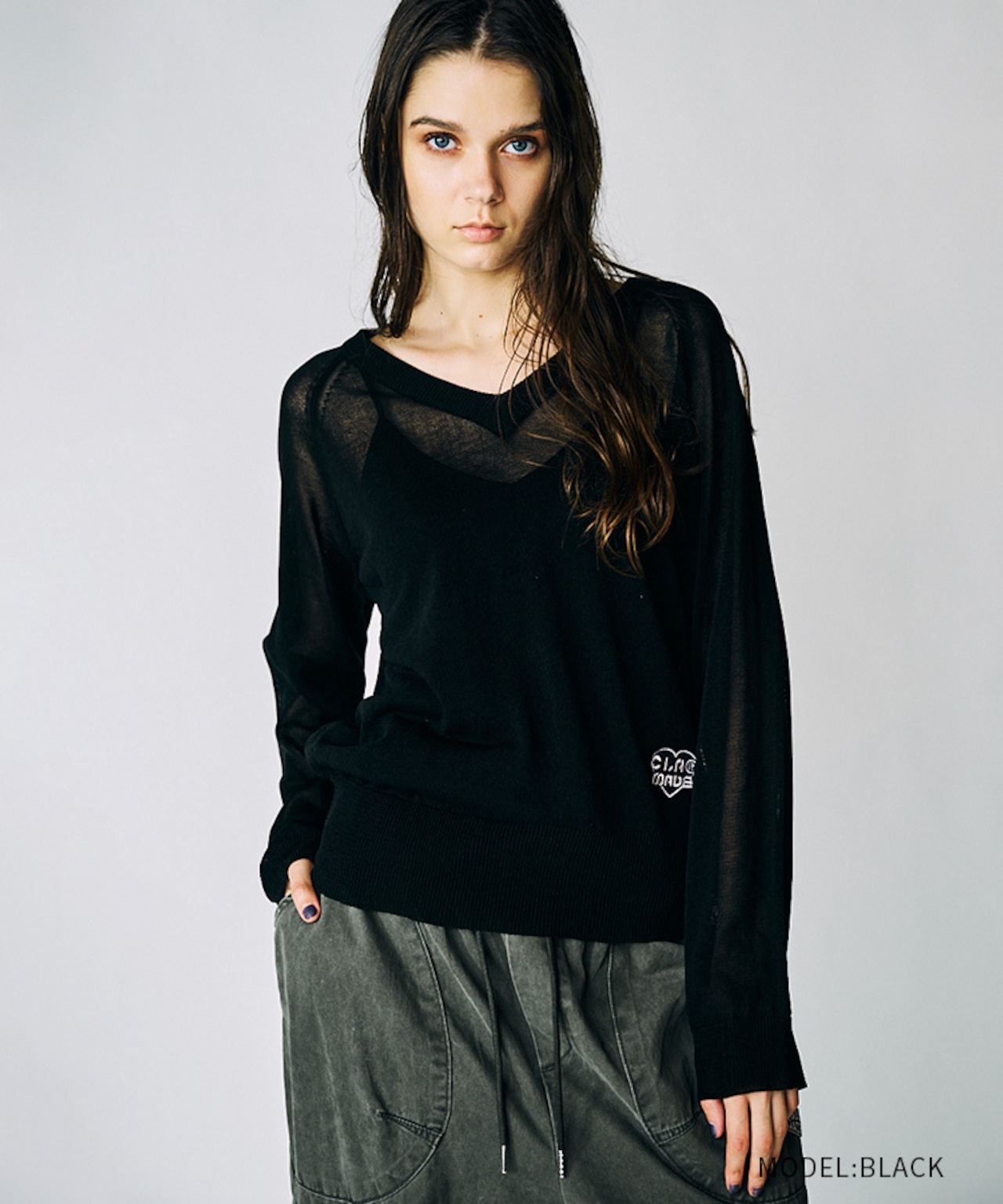 ロゴVネックシアーニットTOPS (BLACK) CQ-49014