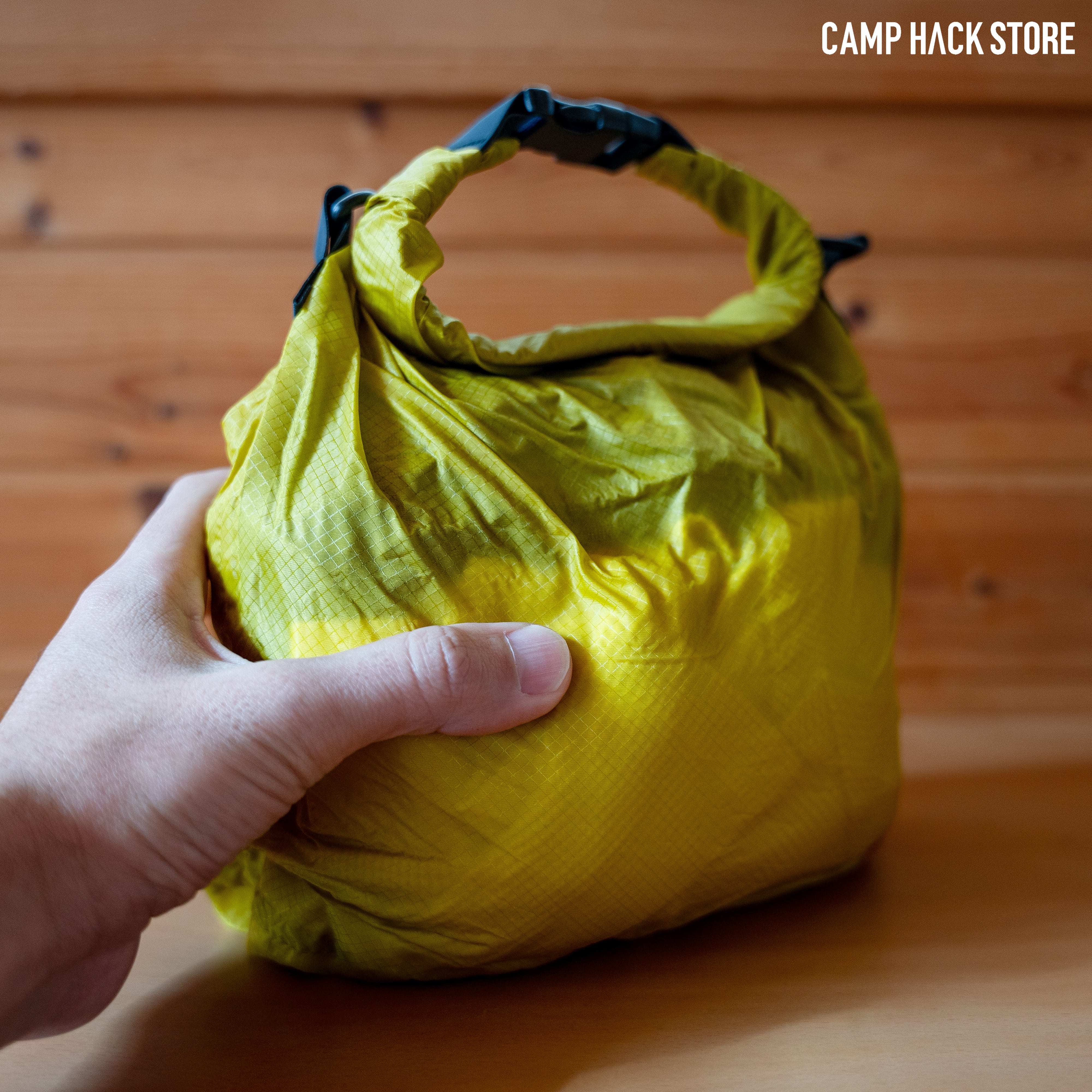 小さくても頼れる防水性「ドライバックS」 | CAMP HACK STORE