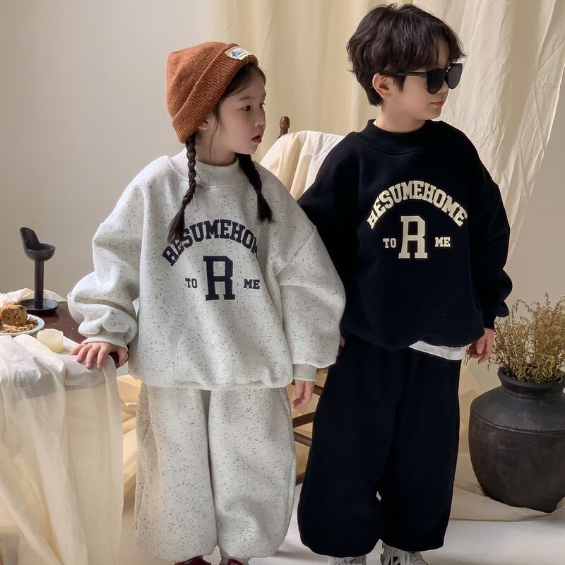 【KID】カジュアル厚手英字柄セットアップ