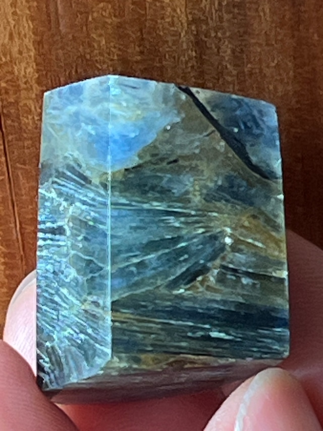 【ガイドとの遭遇】カイヤナイト原石