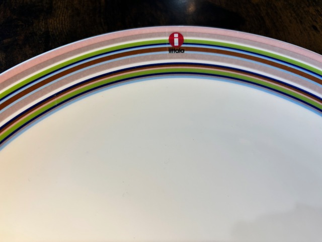 イッタラ　ittala　オリゴ　プレート　26cm　ベージュ  [カラー: ベージュ]