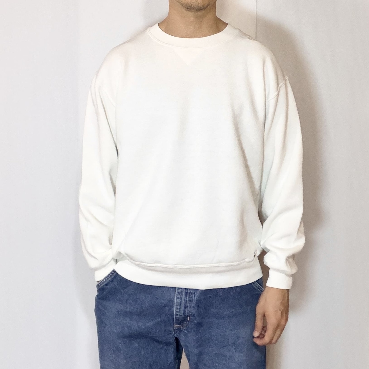 USA製 90s 短丈 Russell Athletic Blank Crewneck Sweatshirt Front V 