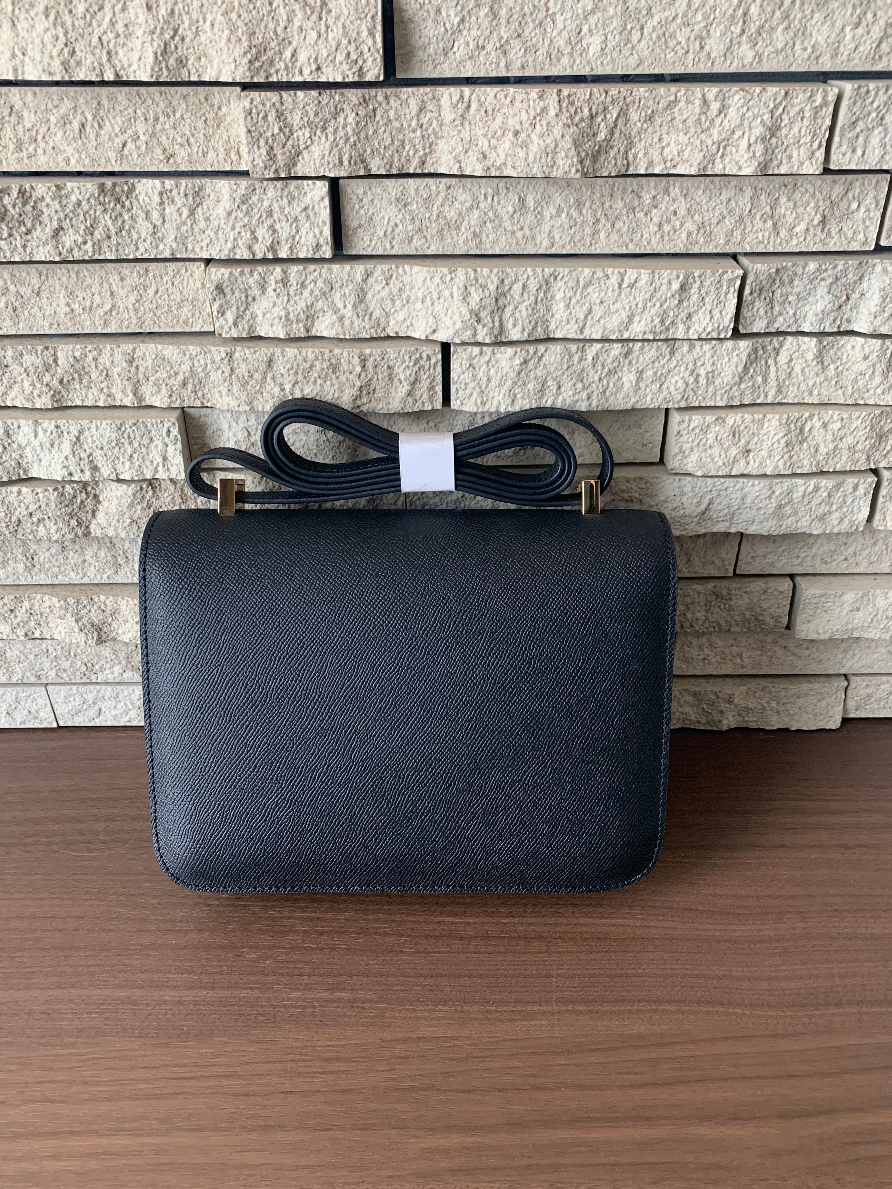 H金具♡本革ショルダーバッグ24 ブラック | ELLY