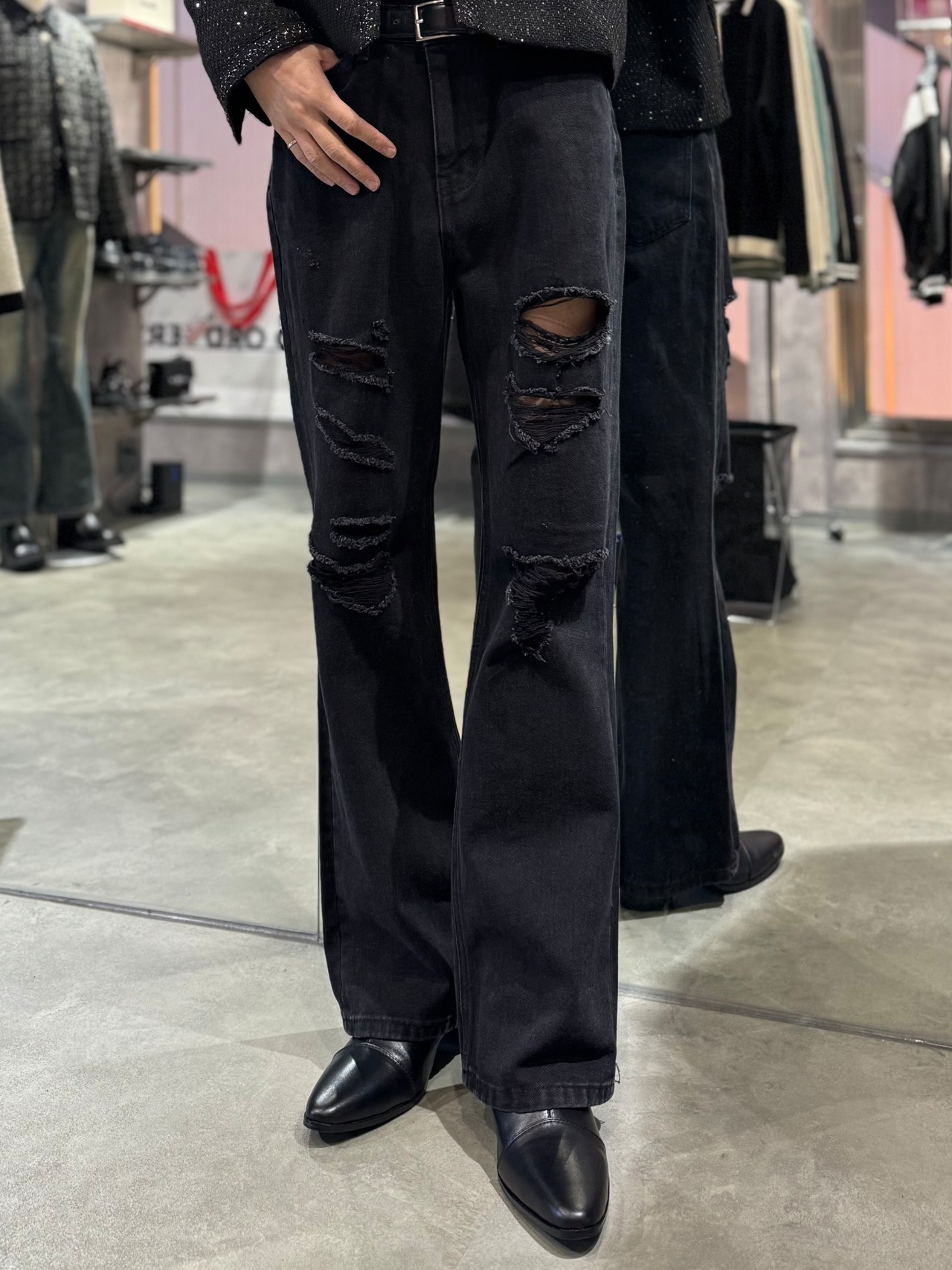 ALUDE SELECT】thighs damage flare denim(2color) | 【ALUDE】韓国 