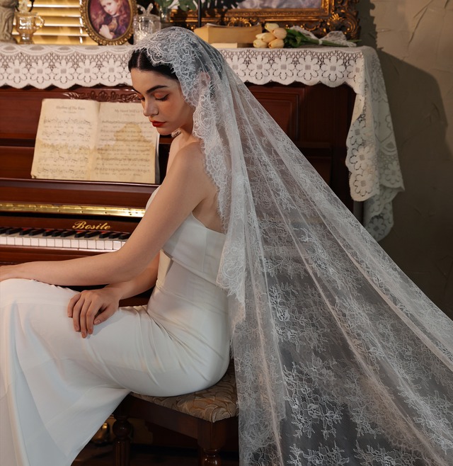 【ウェディングベール】 ウェディングベール ロング 結婚式 ホワイト 白 小物 ウェディング 結婚式 挙式 フォトウェディング 20代 30代 40代 シンプル 前撮り 後撮り 少人数ウェディング ナチュラル ウェディング レストランウェディング ガーデンウェディング リゾートウェディング カジュアルウェディング  ソロウェディング