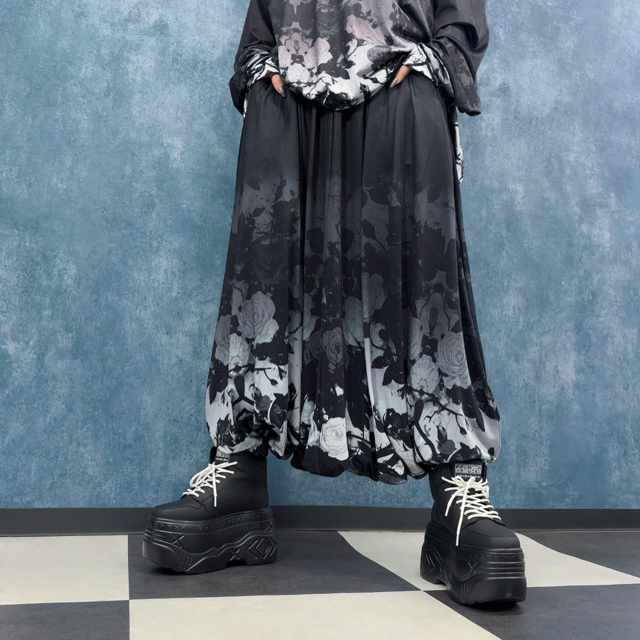 白黒GRADATION ROSEワイドサルエルパンツ | NIER CLOTHING