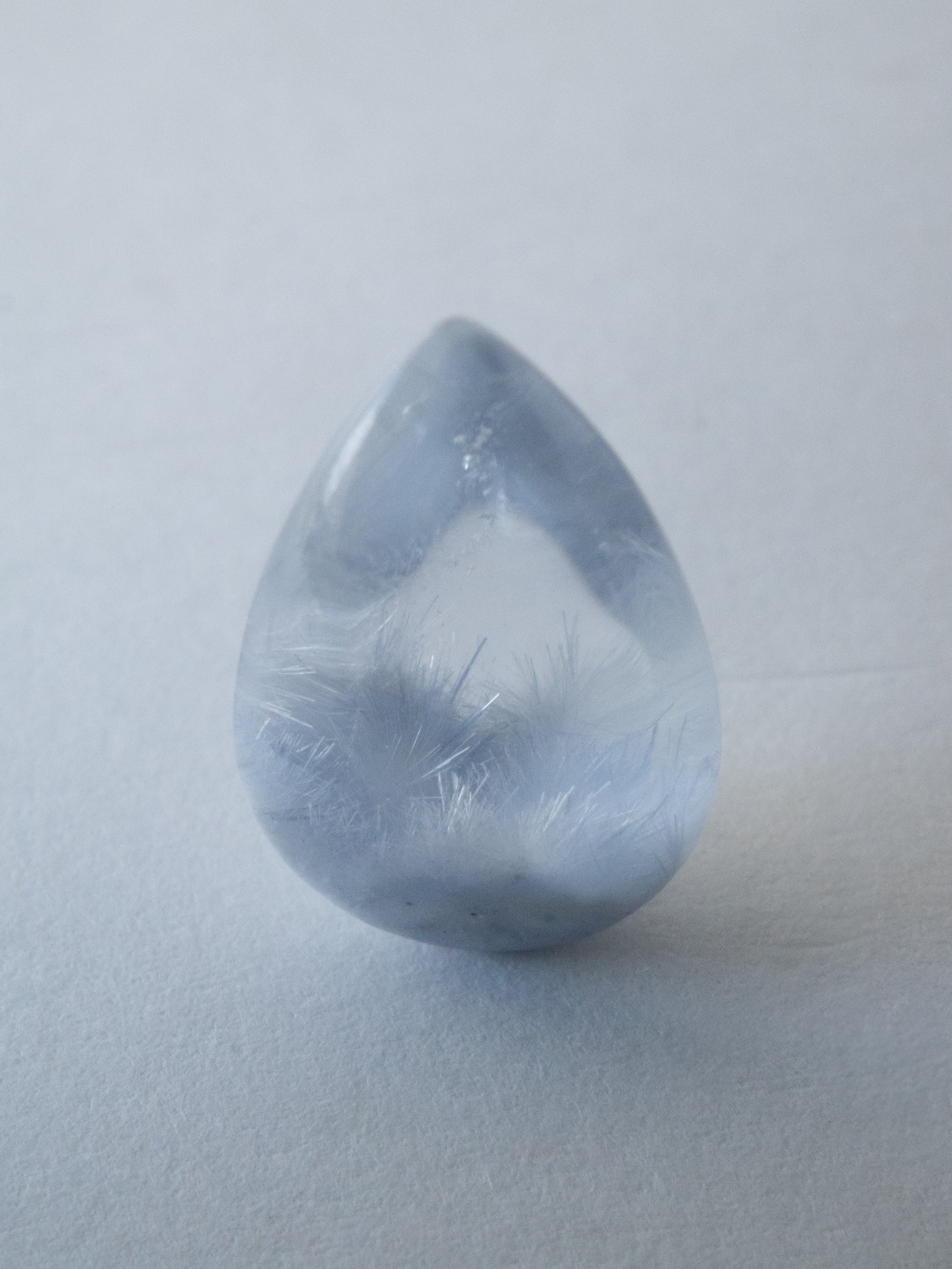 デュモルチェライトインクオーツ。 デュモルチェライトインクォーツルース