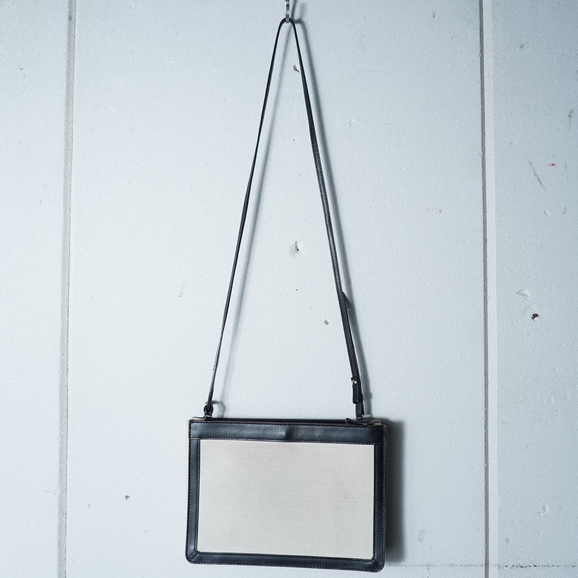 BALENCIAGA キャンバス ショルダーバッグ BALENCIAGA】バレンシアガ ロゴ入キャンバス・レザーショルダーバッグ