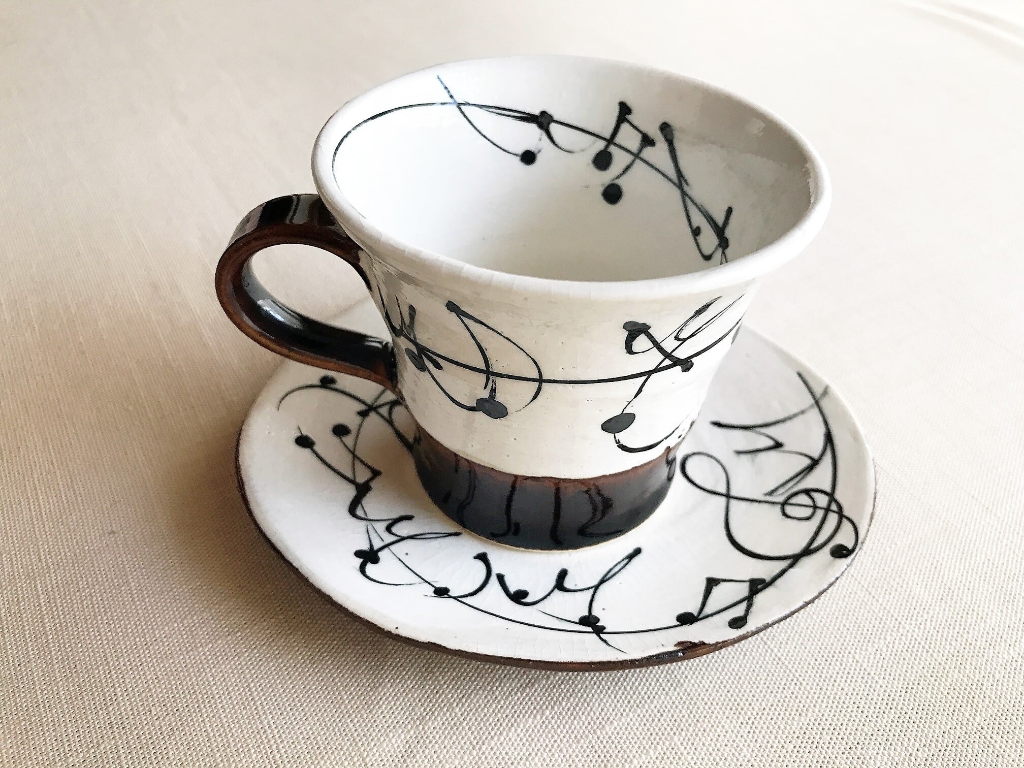 メロディー飴色 カップ＆ソーサー | 武山窯の美味しいうつわ