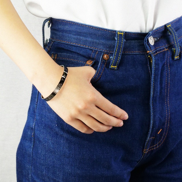 Love Metal Bracelet ｜Graphite Silver