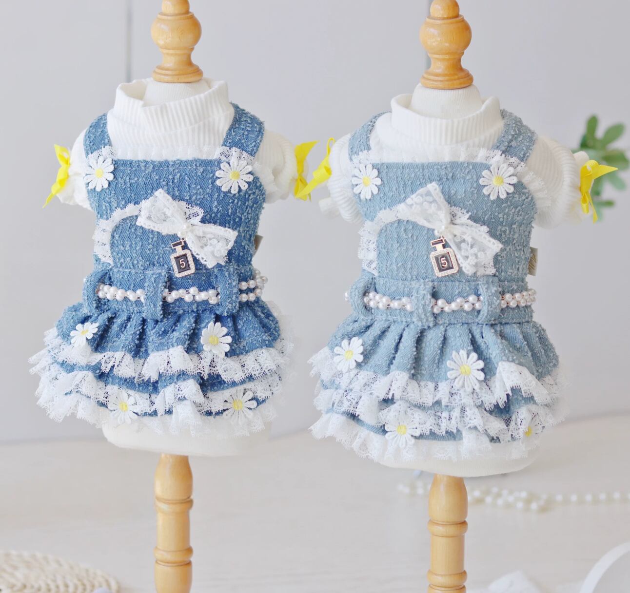 デニムのデイジーモチーフワンピース 00298