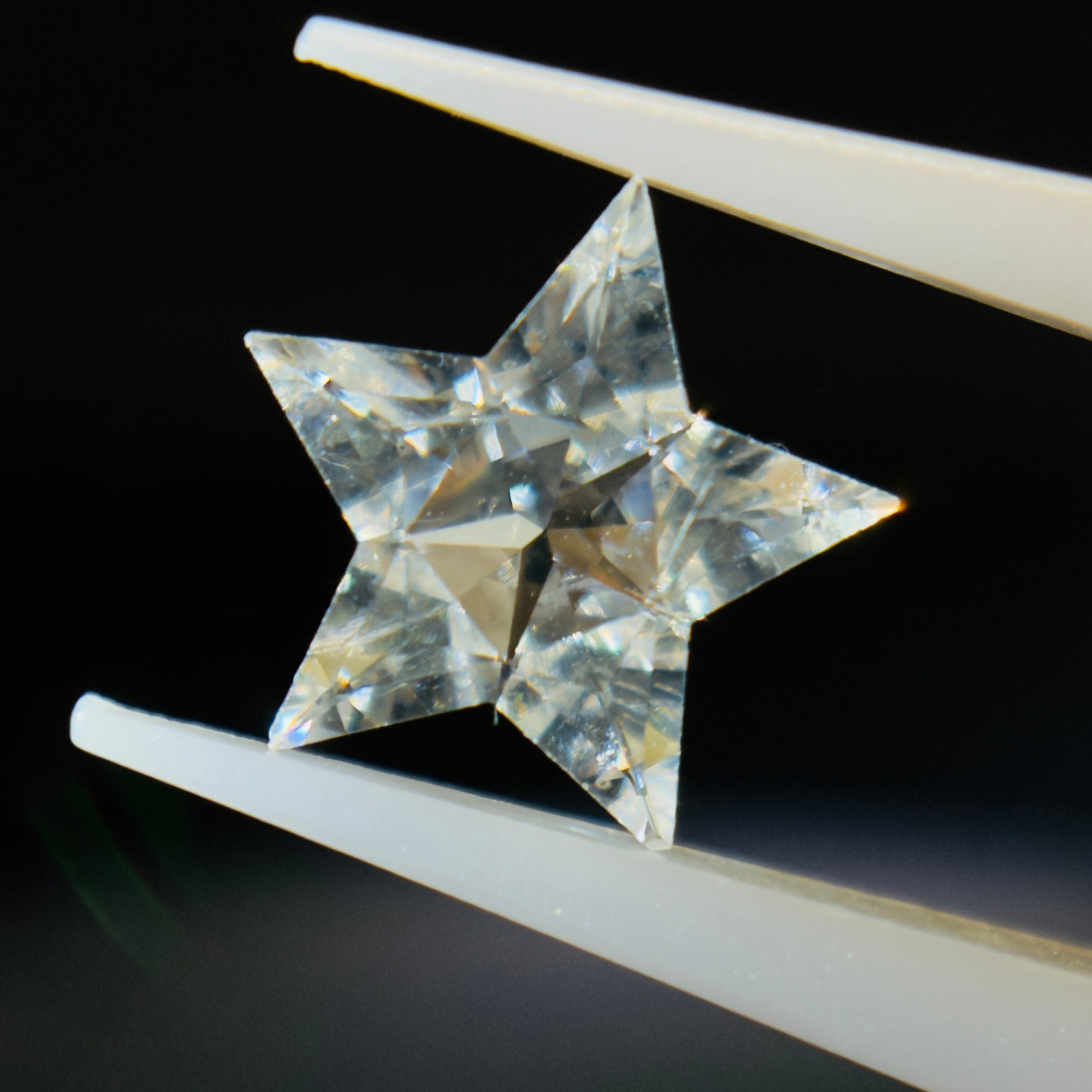 スターカットダイヤモンド 超特大 H SI2 約1カラット 天然星形ダイヤ