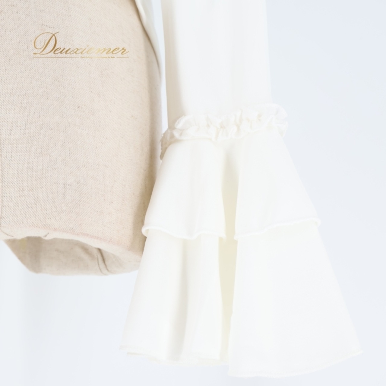 フラメンコ 衣装 トップス ブラウス 白 長袖 フリル レース ICHIOKU イチオク 無地 ダンス パーティ 発表会 ホワイト系 フラメンコ衣装 トップス 可愛い 大人用 衣装 高級感 おしゃれ ダンス衣装 スタイリッシュ 柔らかい シンプル