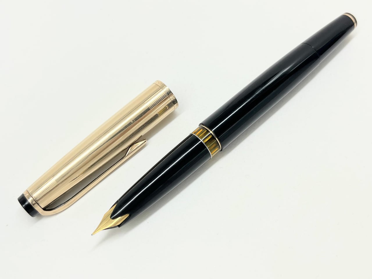 '60s　モンブラン マイスターシュテュック No ７４　MONTBLANC MEISTERSTUCK No 74　（極細字）　18K　　　　　 02995