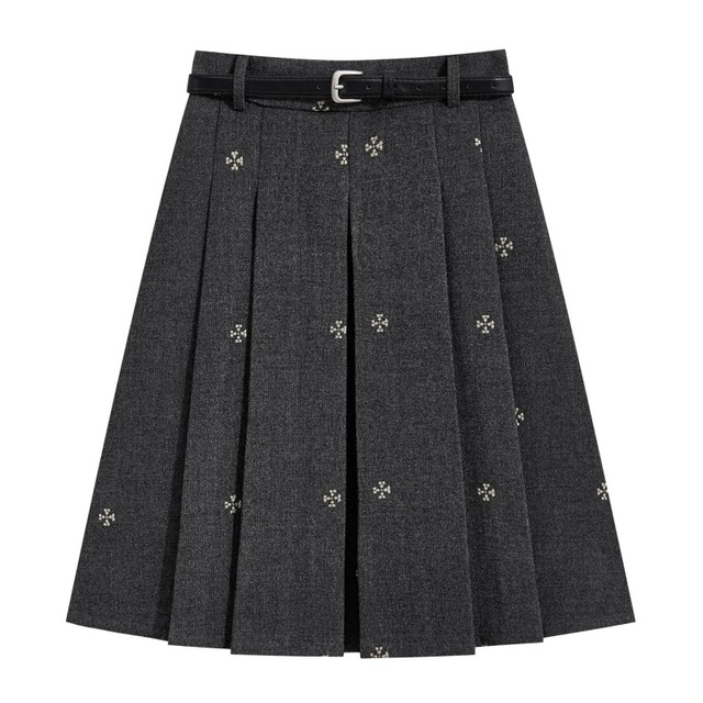Embroidered front pleats skirt　B1270