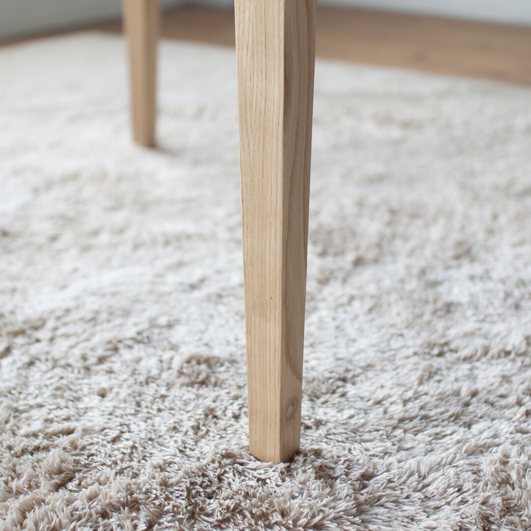 くりの丸いダイニング（直径90cm・国産栗材・2色選択・ウレタン塗装