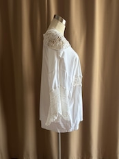 crochet lace panel embroidered remake t-shirt-5310-7