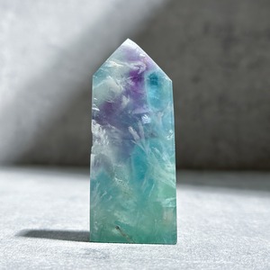 エンジェルフェザーフローライトタワー型33◇ Angel Feather Fluorite ◇天然石・鉱物・パワーストーン