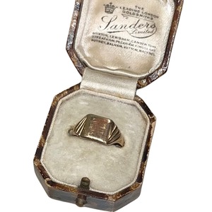 vintage 9ct gold art-deco-style signet ring