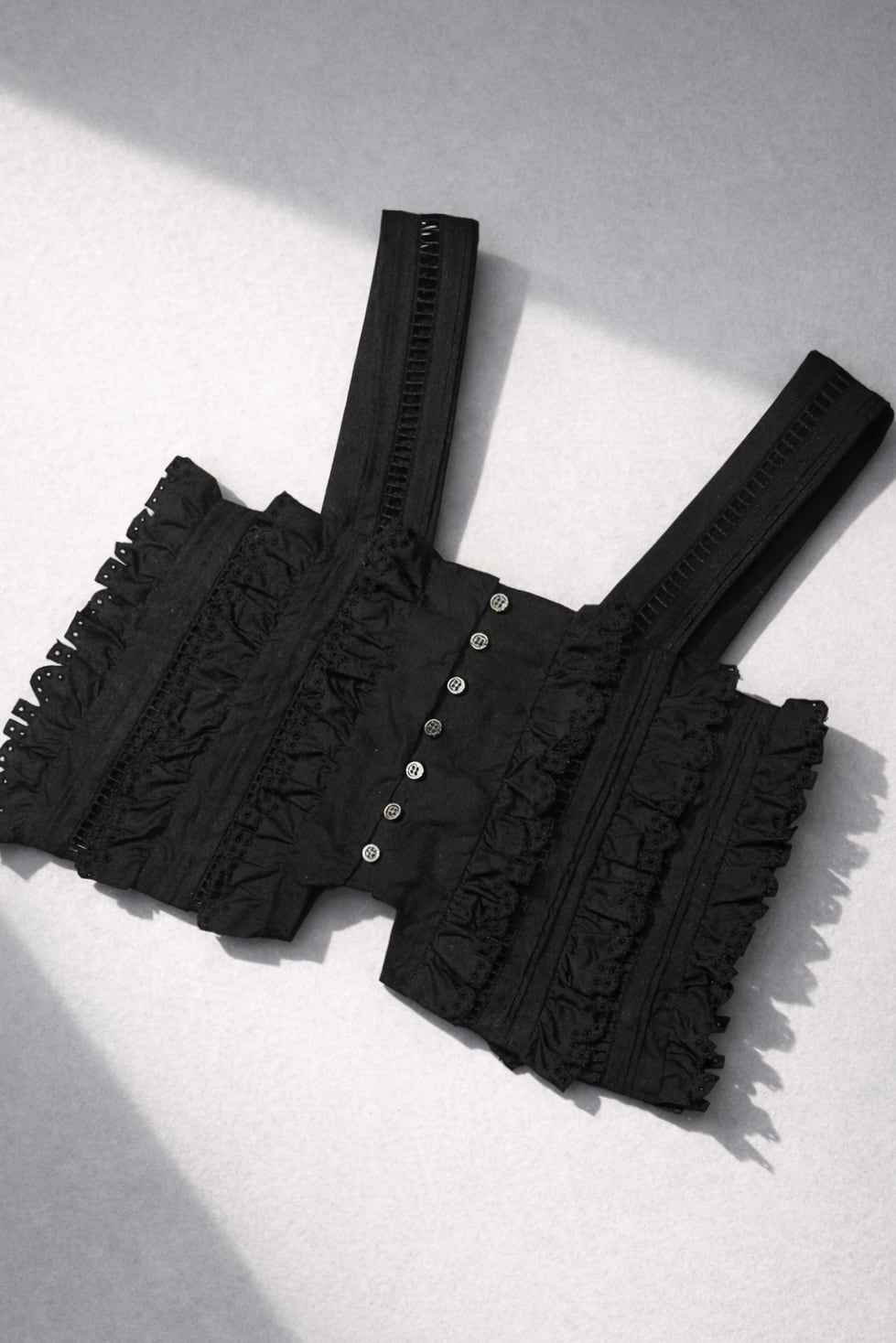 JUN MIKAMI  [CUT RUFFLE CAMISOLE ]