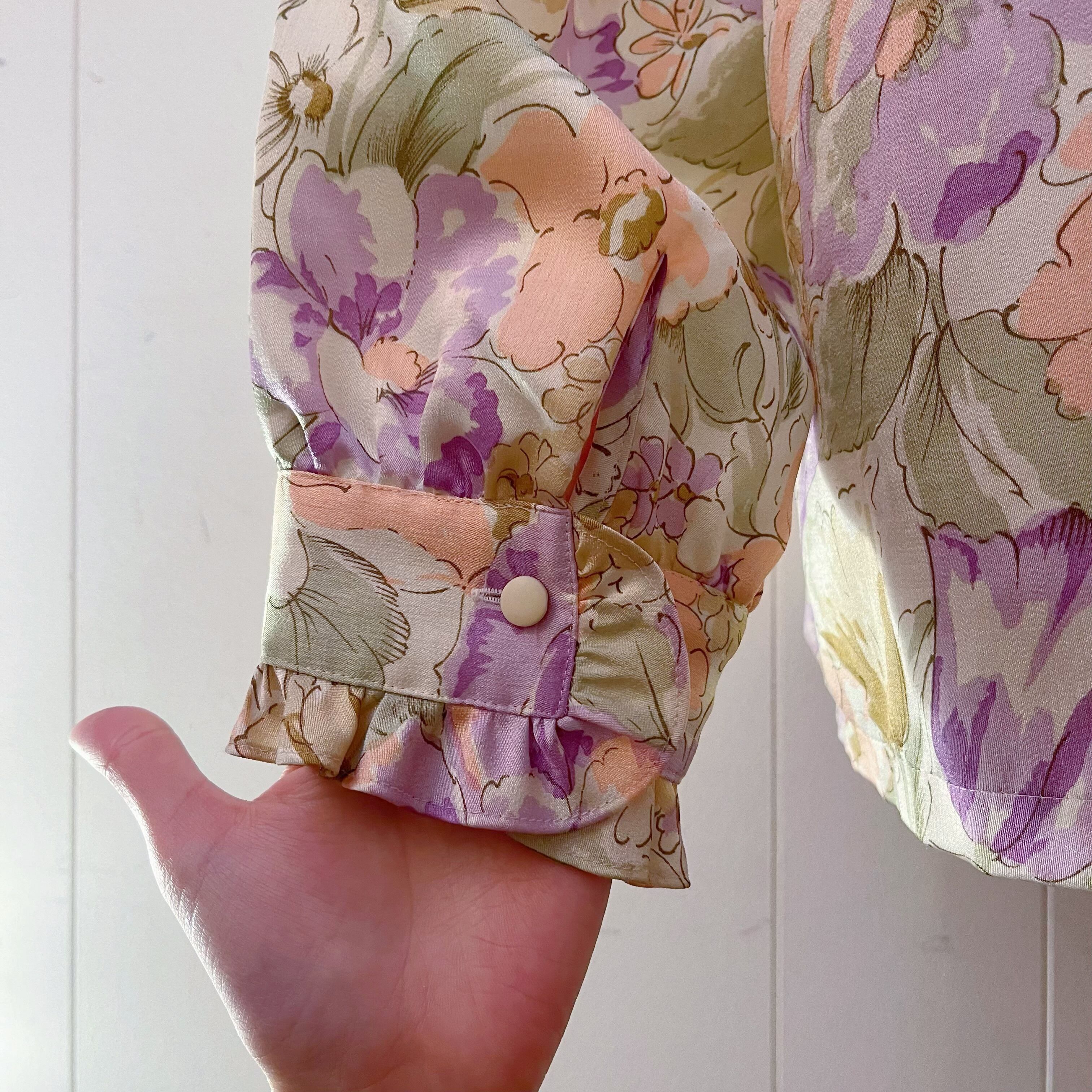 watercolor flower frill stand coller blouse