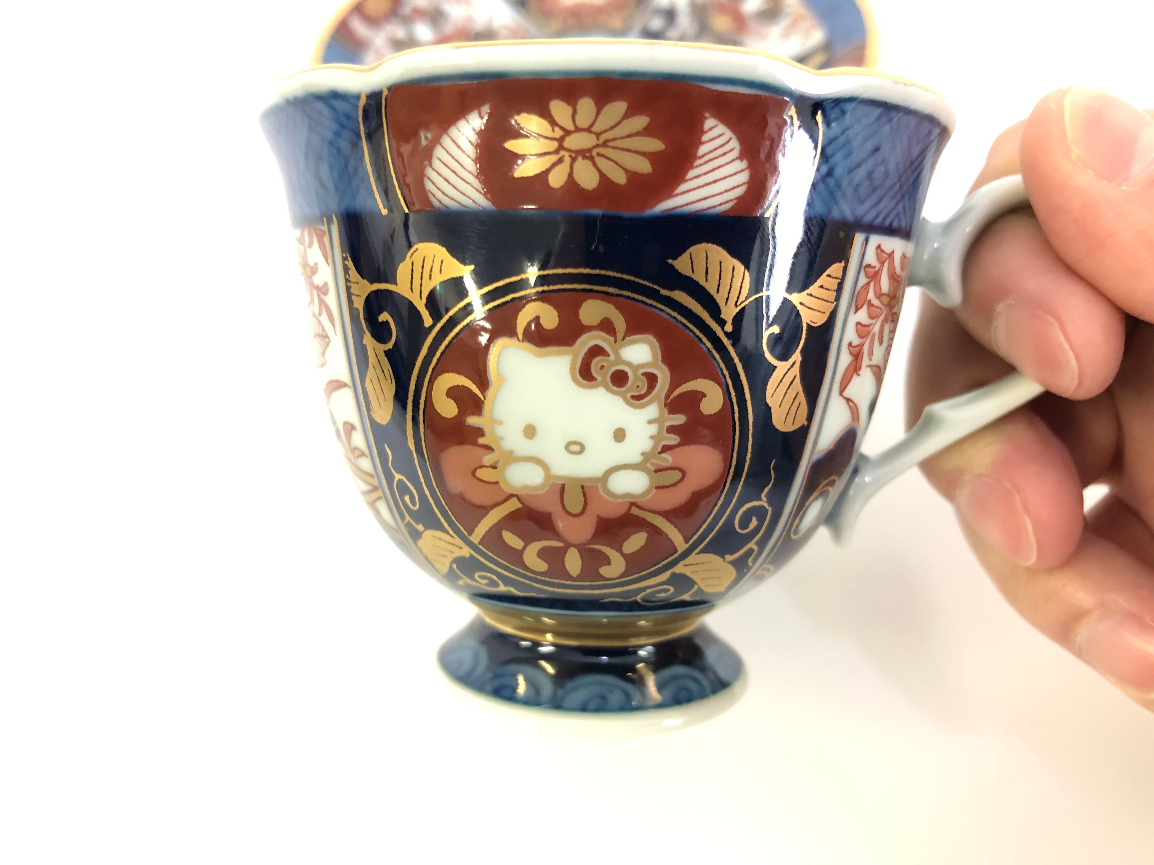 ハローキティ古伊万里金彩牡丹 コーヒーカップ＆ソーサー