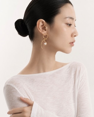 Pearl flow line pierce【アレルギー対応】