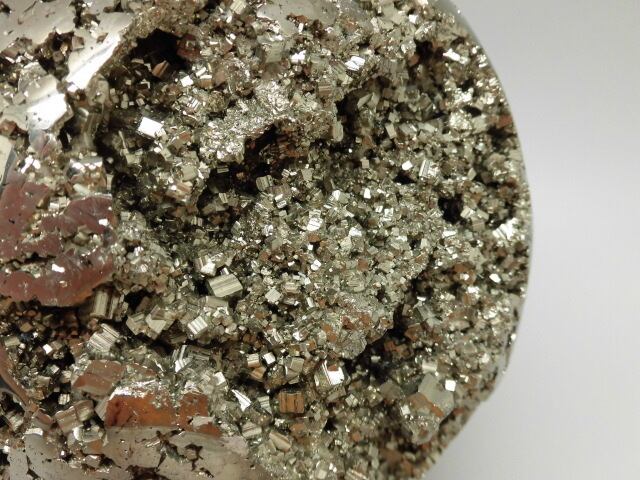 直径約15cm 6.9kg 【送料無料】【高品質】南米ペルー産特大パイライト丸玉