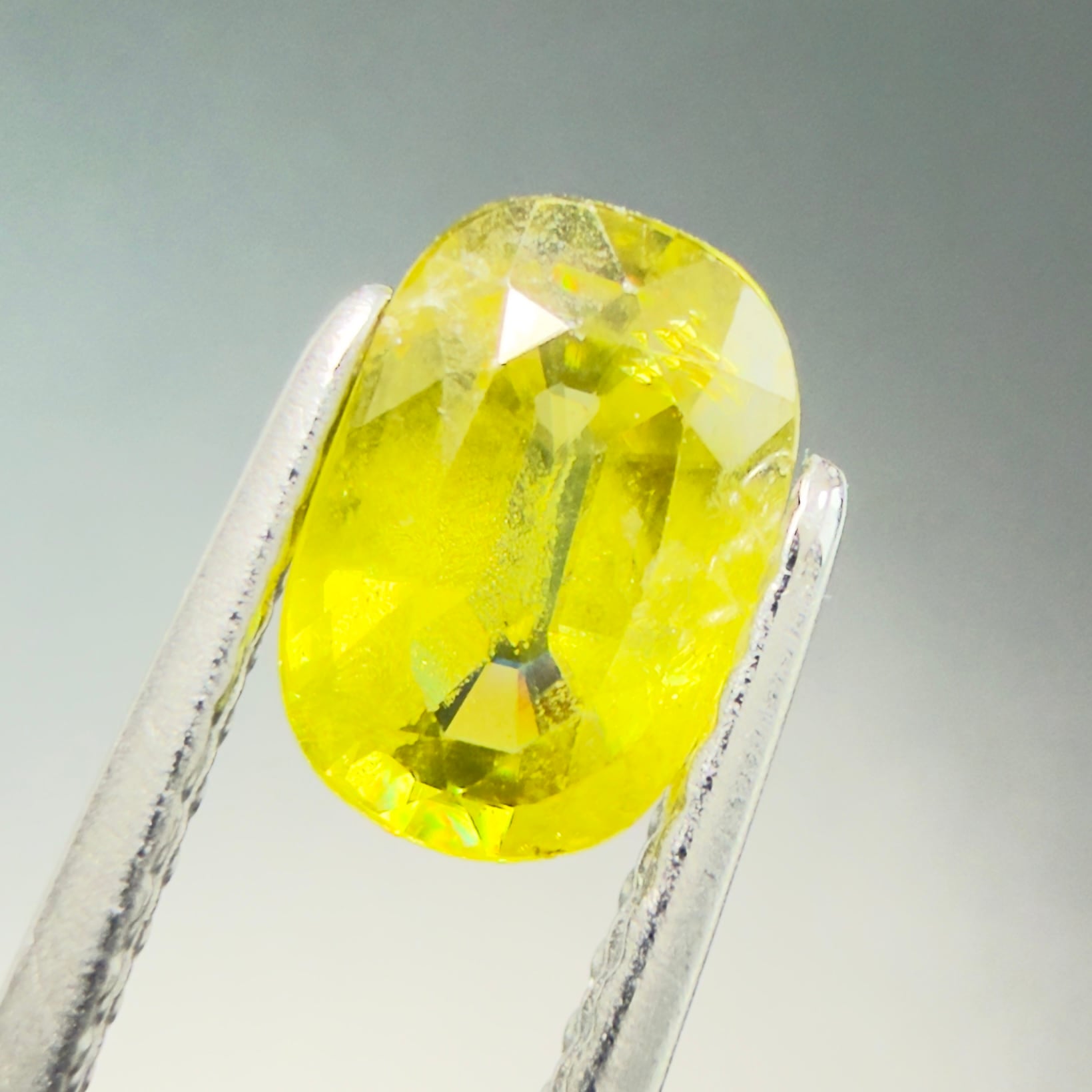スフェーン】 ルース パキスタン産 0.94ct | たからいしルース