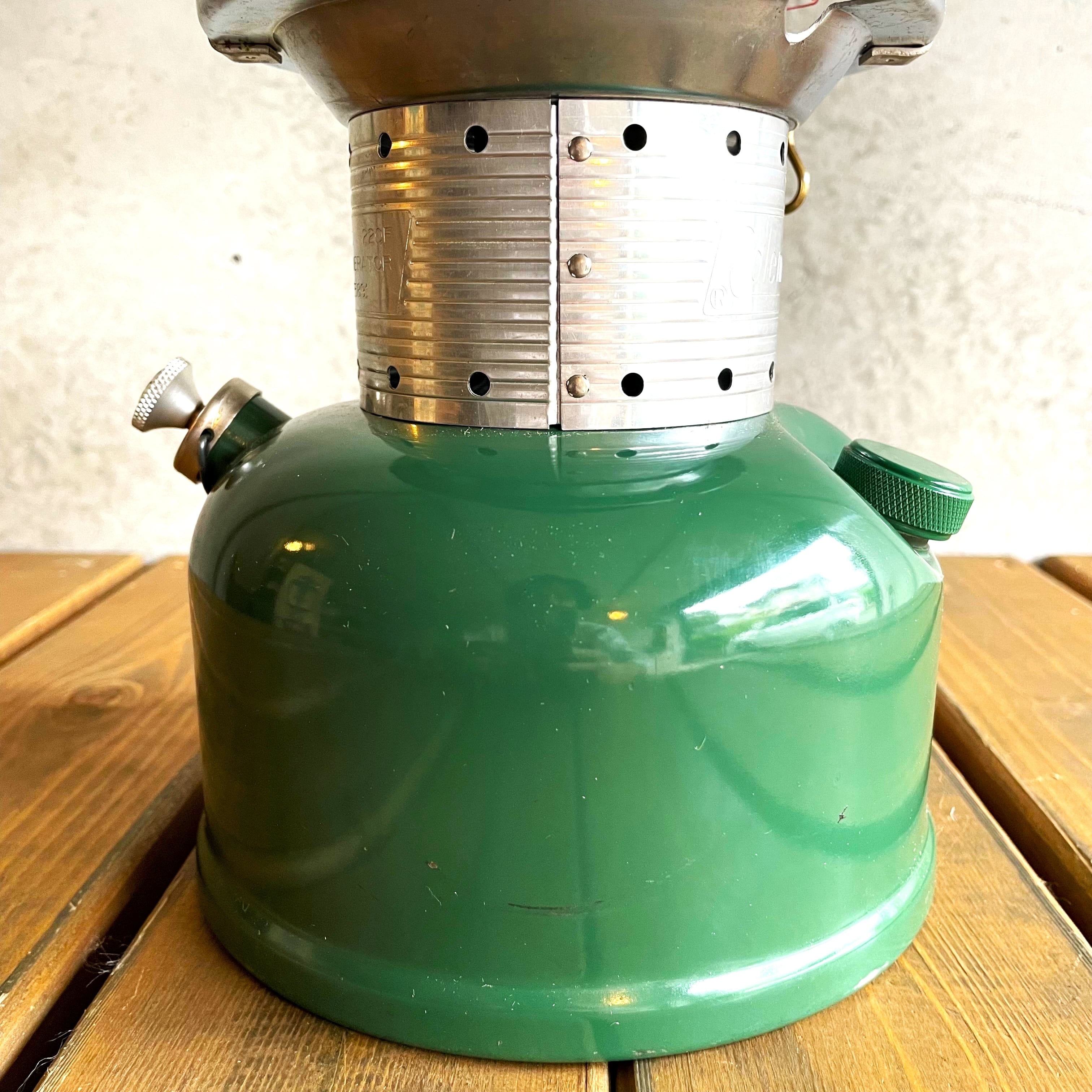 コールマン 220F後期 1972年4月製造 ツーマントル ランタン COLEMAN