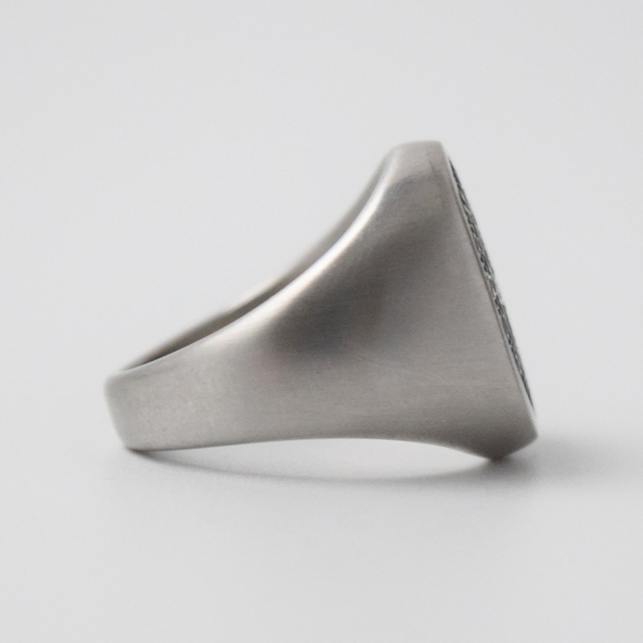 ベネディクトシグネットリング