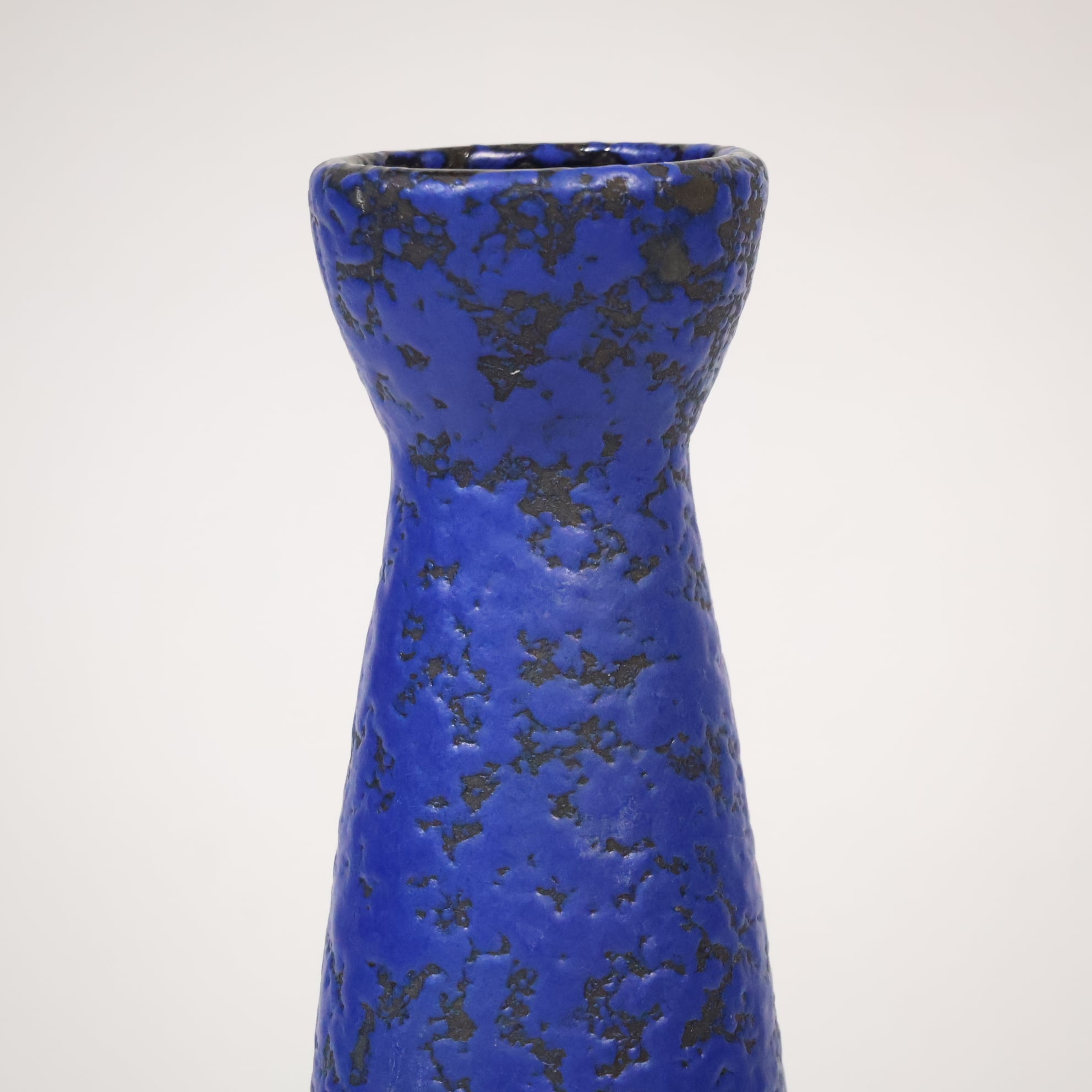 Scheurich-- 22.3cm | Fat Lava & German Art Pottery