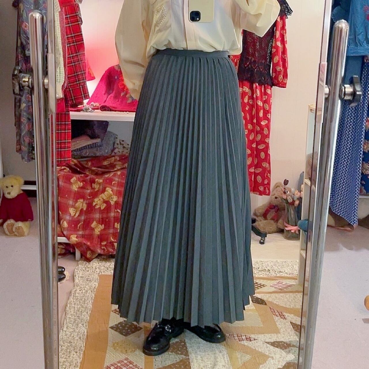 gray accordion pleats skirt