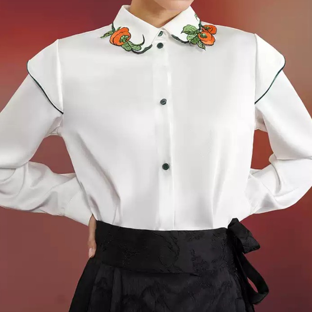 chic embroidery persimmon (kaki) white shirt  0454