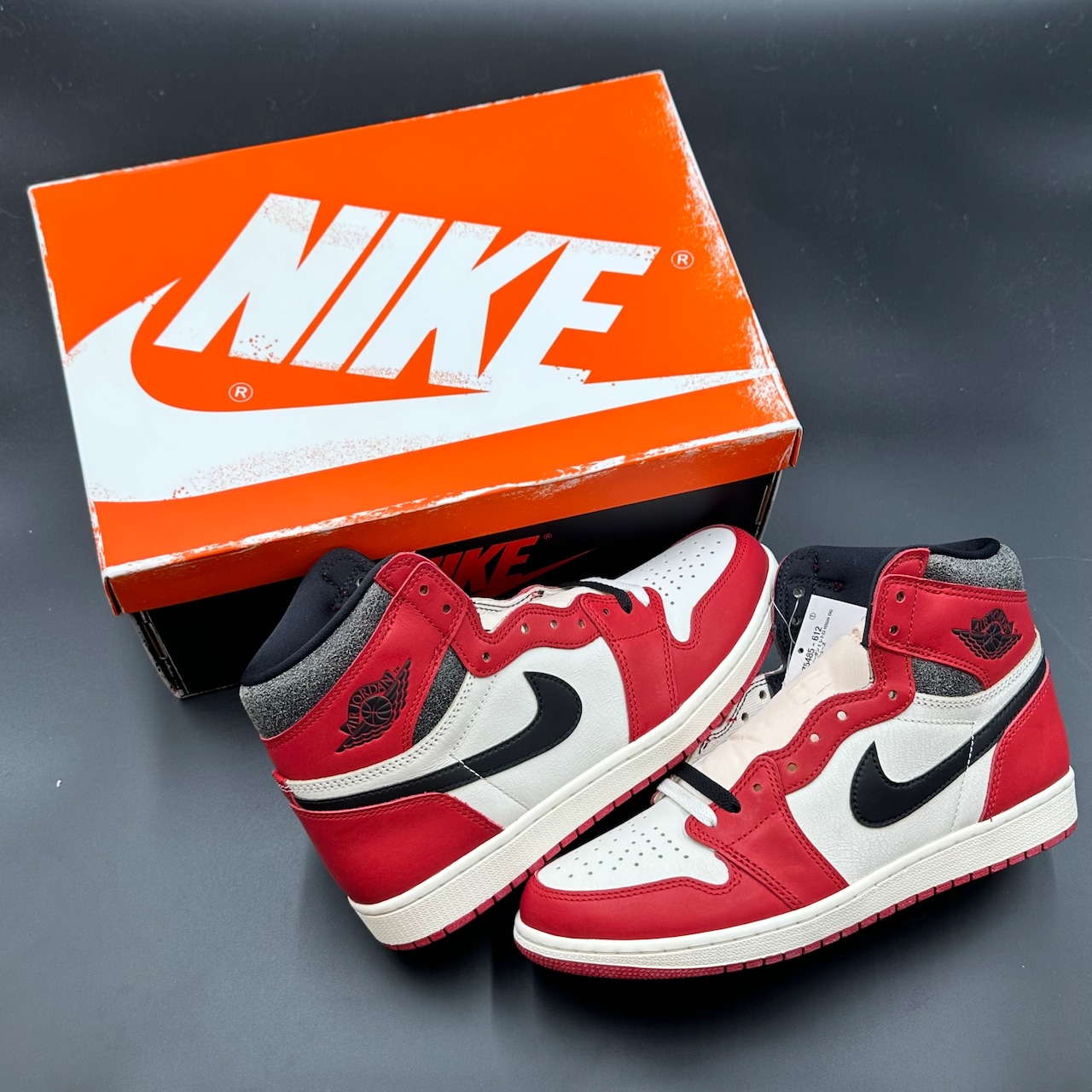 AIR JORDAN 1 HIGH OG CHICAGO LOST & FOUND DZ5485-612