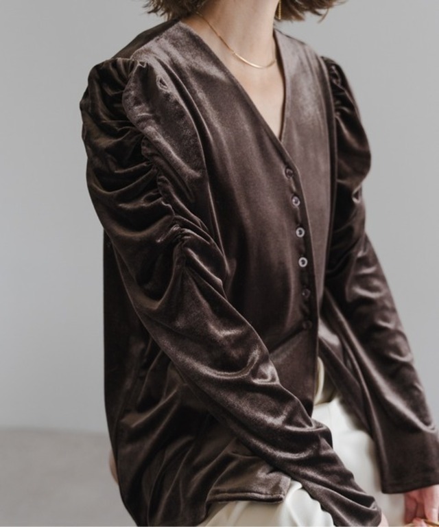 ベロアパワショルブラウス